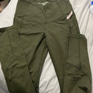 Victoria’s Secret Knockout legging